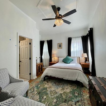 Flora House Denver Ngoại thất bức ảnh