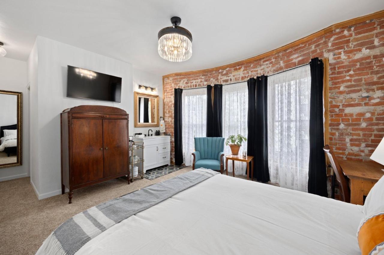 Flora House Denver Ngoại thất bức ảnh