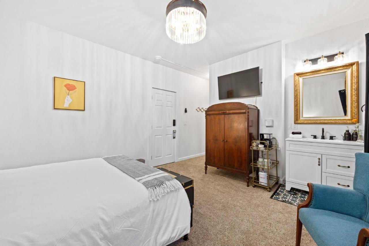 Flora House Denver Ngoại thất bức ảnh